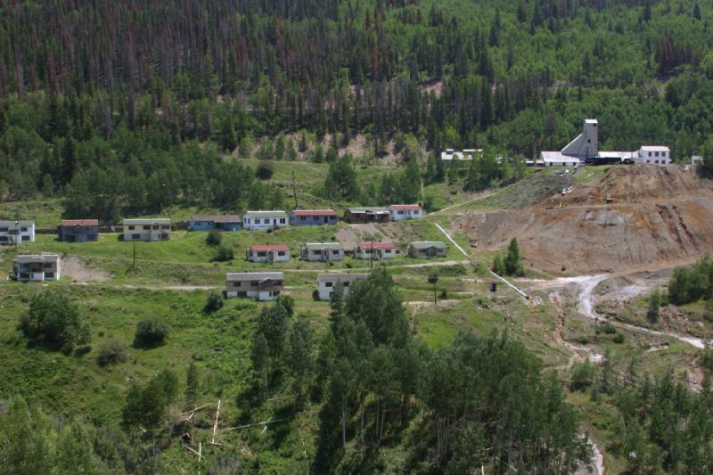 2006-07-23 12:44:56 ** Vail ** Gilman ist eine alte Minenstadt. Gegründet 1886 während des Silberbooms und 1984 wegen Umweltbelastung stillgelegt.