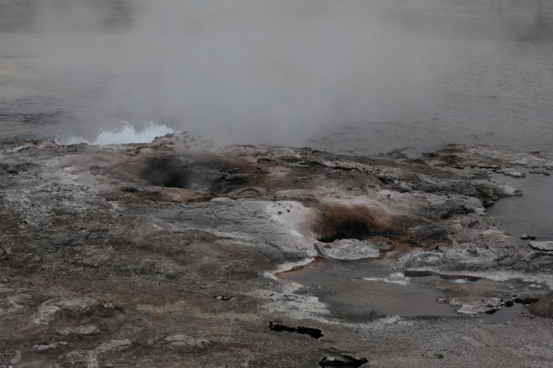 2009-08-03 18:22:11 ** Yellowstone National Park ** 