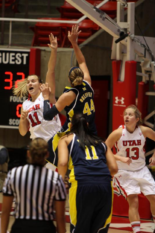 2012-11-16 17:46:56 ** Basketball, Michigan, Rachel Messer, Taryn Wicijowski, Utah Utes, Women's Basketball ** 