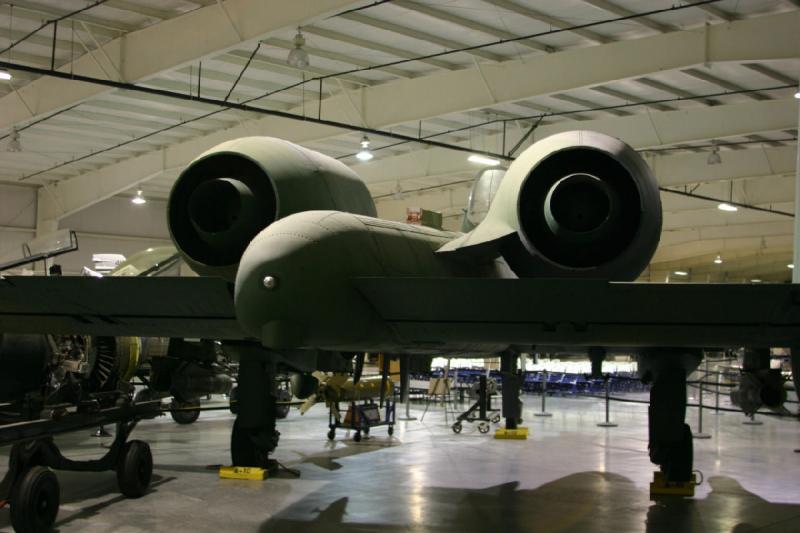 2007-04-08 13:37:34 ** Air Force, Hill AFB, Utah ** Backside of the A-10 'Thunderbolt II'.