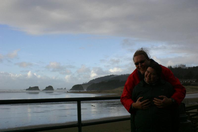 2006-01-28 16:45:14 ** Cannon Beach, Erica, Oregon, Ruben ** Ruben and Erica.