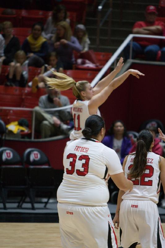 2014-12-03 18:18:32 ** Basketball, Damenbasketball, Danielle Rodriguez, Joeseta Fatuesi, Taryn Wicijowski, Utah State, Utah Utes ** 