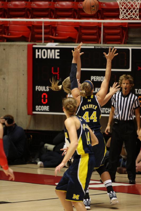 2012-11-16 16:33:48 ** Basketball, Michigan, Taryn Wicijowski, Utah Utes, Women's Basketball ** 