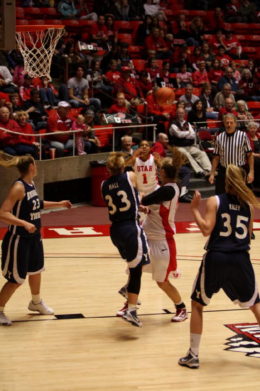 2010-01-30 16:08:11 ** Basketball, BYU, Damenbasketball, Janita Badon, Taryn Wicijowski, Utah Utes ** 