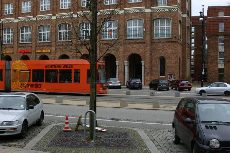 2006-11-26 13:49:14 ** Deutschland, Rostock ** Straßenbahn in Rostock.