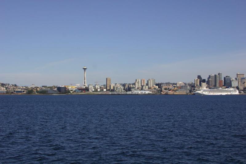 2007-09-01 14:05:12 ** Seattle ** Seattle Skyline with 'Space Needle'.
