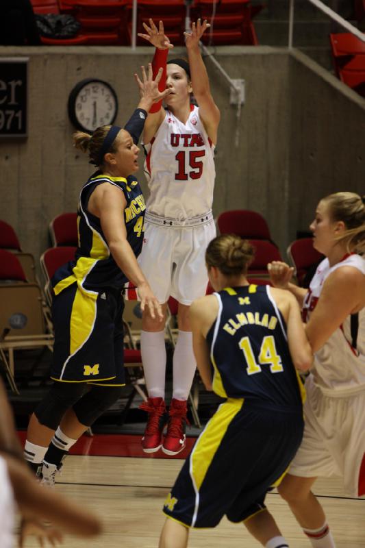 2012-11-16 17:29:58 ** Basketball, Damenbasketball, Michelle Plouffe, Michigan, Taryn Wicijowski, Utah Utes ** 