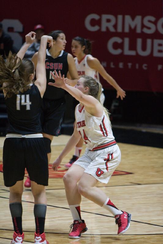 2015-12-03 20:26:00 ** Basketball, CSUN, Damenbasketball, Malia Nawahine, Paige Crozon, Utah Utes ** 