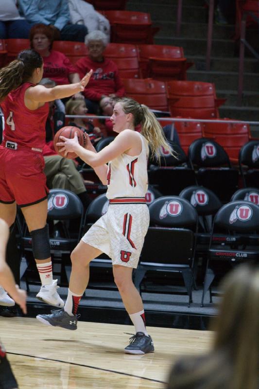 2015-11-13 18:57:36 ** Basketball, Damenbasketball, Paige Crozon, South Dakota, Utah Utes ** 