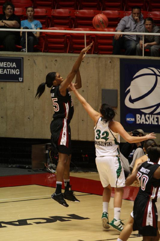 2011-03-21 19:49:47 ** Basketball, Damenbasketball, Notre Dame, Temple ** 