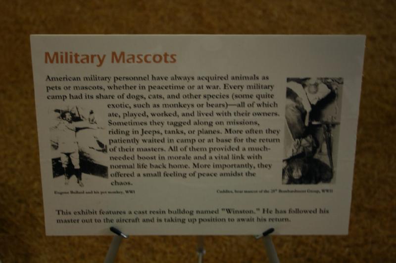 2007-04-01 15:12:58 ** Air Force, Hill AFB, Utah ** Beschreibung militärischer Maskotchen.