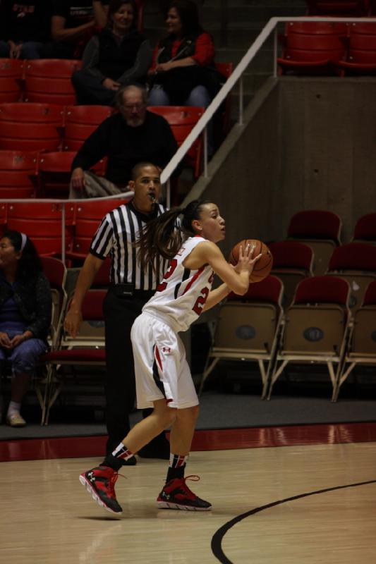 2013-11-08 20:39:17 ** Basketball, Damenbasketball, Danielle Rodriguez, University of Denver, Utah Utes ** 