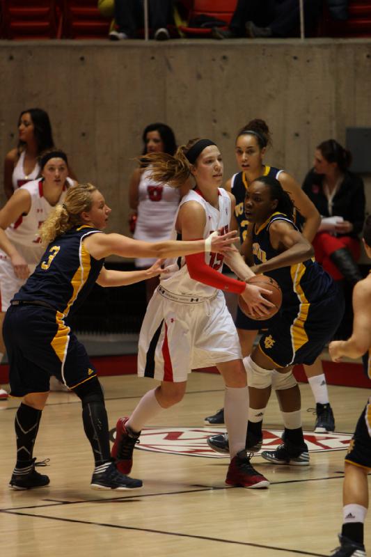 2012-12-20 19:15:35 ** Basketball, Damenbasketball, Michelle Plouffe, Paige Crozon, UC Irvine, Utah Utes ** 