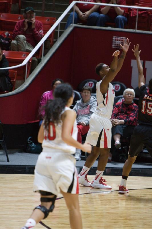 2014-12-06 15:09:10 ** Basketball, Cheyenne Wilson, Damenbasketball, Nakia Arquette, UNLV, Utah Utes ** 