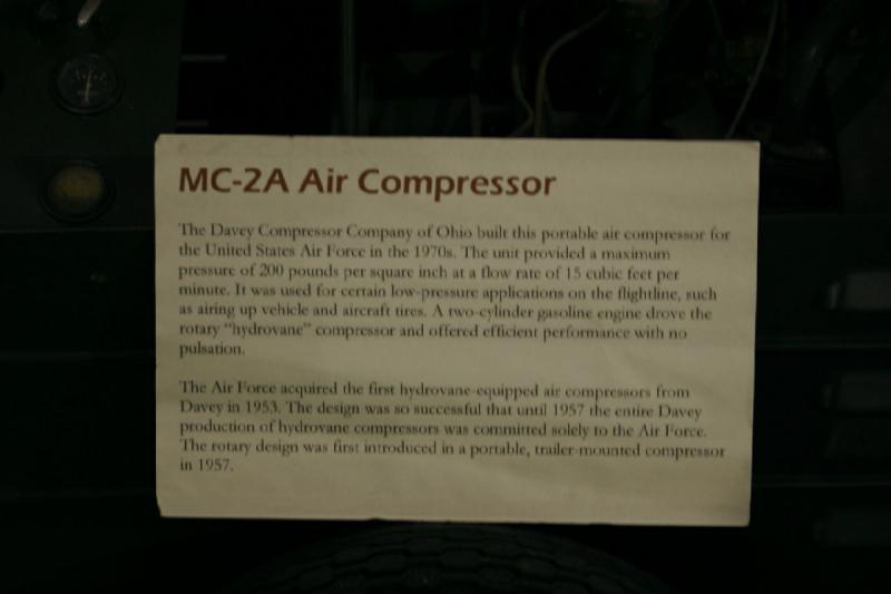 2007-04-08 13:50:24 ** Air Force, Hill AFB, Utah ** Beschreibung des MC-2A Luftkompressors.