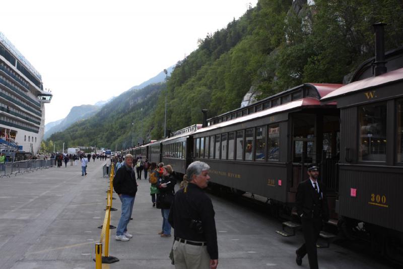 2012-06-21 07:42:34 ** Alaska, Chris, Kreuzfahrt, Skagway ** 