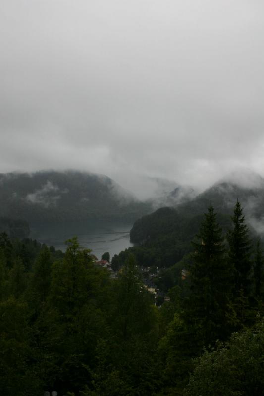 2005-08-21 17:08:28 ** Deutschland, München ** Alpsee und ein Teil des Schloßes Hohenschwangau.