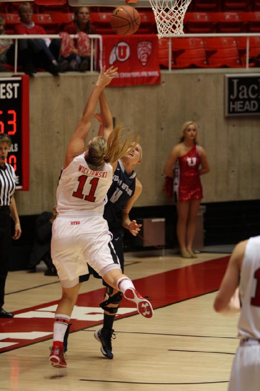 2012-11-27 20:27:12 ** Basketball, Damenbasketball, Michelle Plouffe, Taryn Wicijowski, Utah State, Utah Utes ** 