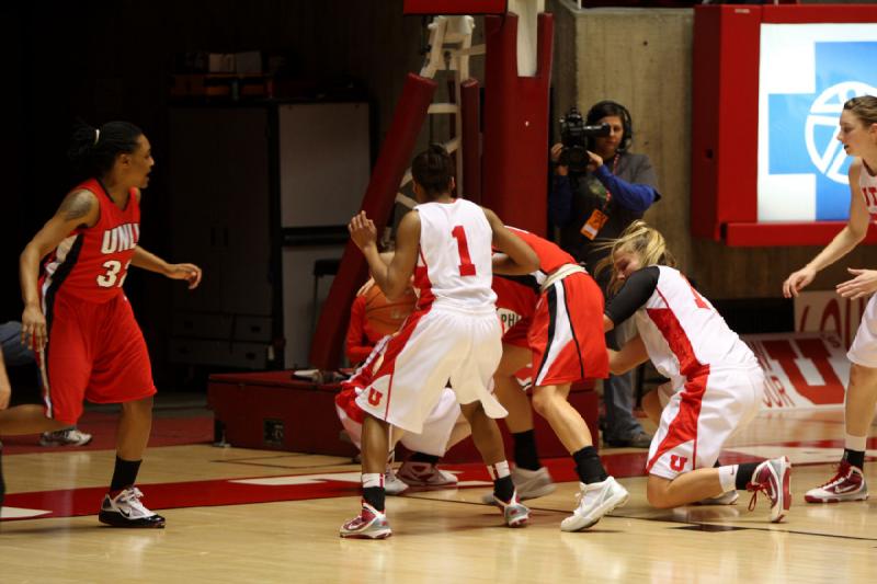 2010-01-16 16:07:38 ** Basketball, Damenbasketball, Janita Badon, Taryn Wicijowski, UNLV, Utah Utes ** 