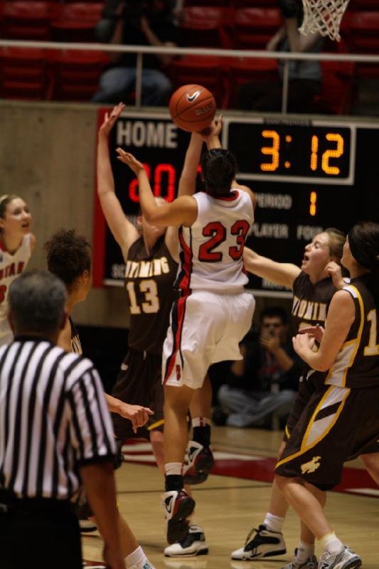 2011-01-15 15:38:37 ** Basketball, Brittany Knighton, Diana Rolniak, Utah Utes, Women's Basketball, Wyoming ** 
