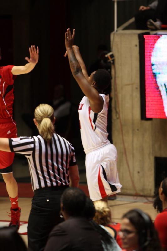 2013-11-15 17:42:42 ** Basketball, Cheyenne Wilson, Damenbasketball, Nebraska, Utah Utes ** 