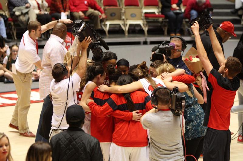 2014-03-02 14:01:35 ** Ariel Reynolds, Awa Kalmström, Basketball, Cheyenne Wilson, Ciera Dunbar, Damenbasketball, Danielle Rodriguez, Devri Owens, Emily Potter, Malia Nawahine, Michelle Plouffe, Paige Crozon, Taryn Wicijowski, UCLA, Utah Utes, Valerie Nawahine, Wendy Anae ** 