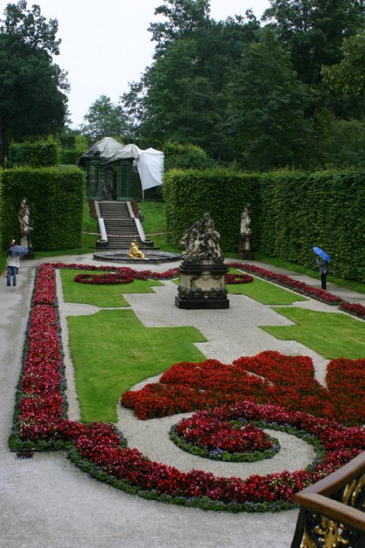 2005-08-20 13:26:49 ** Deutschland, München ** Der Garten nebem dem Schloß.