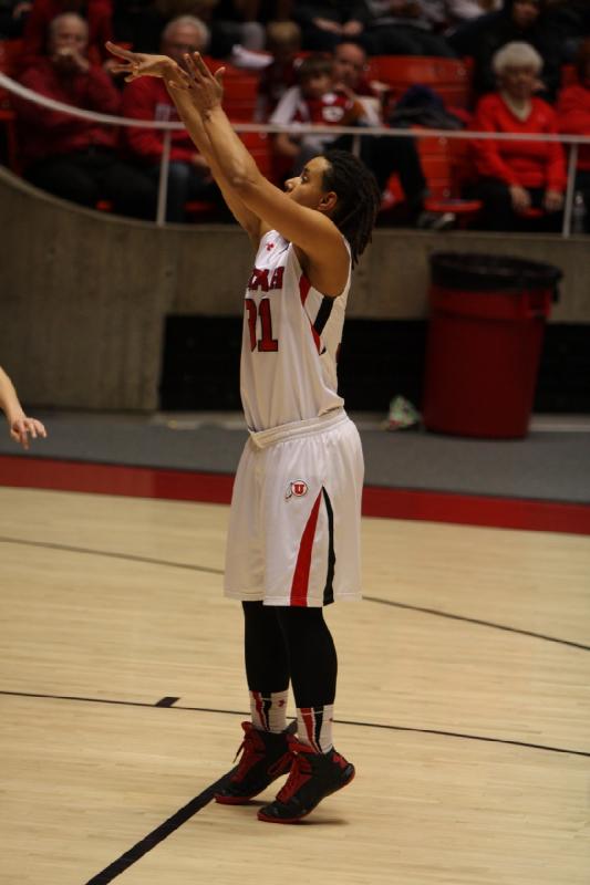 2013-12-30 20:25:56 ** Basketball, Ciera Dunbar, Damenbasketball, UC Santa Barbara, Utah Utes ** 