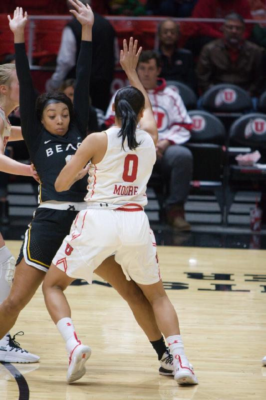 2018-11-16 19:10:42 ** Basketball, Damenbasketball, Kiana Moore, Long Beach State, Utah Utes ** 