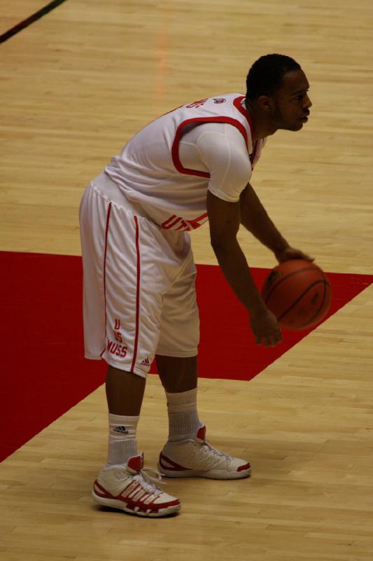 2010-01-23 17:51:13 ** Air Force, Basketball, Chris Hines, Herrenbasketball, Utah Utes ** 