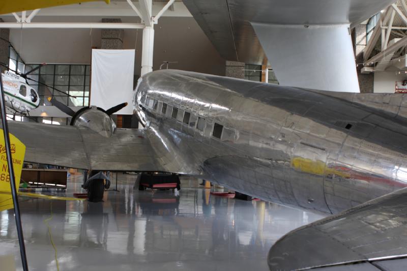 2011-03-26 15:16:37 ** Evergreen Aviation & Space Museum ** Douglas DC-3A.