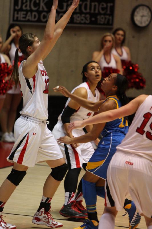 2014-03-02 14:31:57 ** Basketball, Ciera Dunbar, Damenbasketball, Emily Potter, Michelle Plouffe, UCLA, Utah Utes ** 