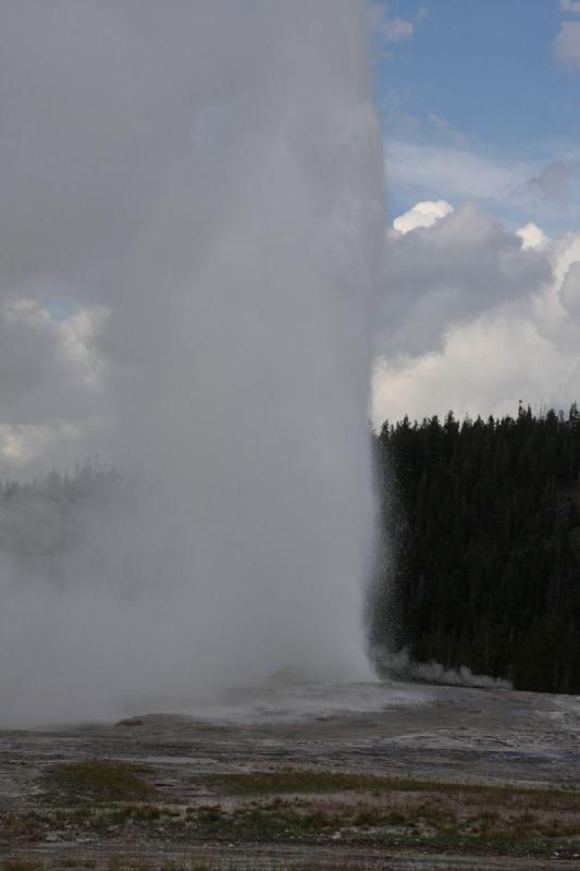 2009-08-03 15:57:04 ** Yellowstone National Park ** 