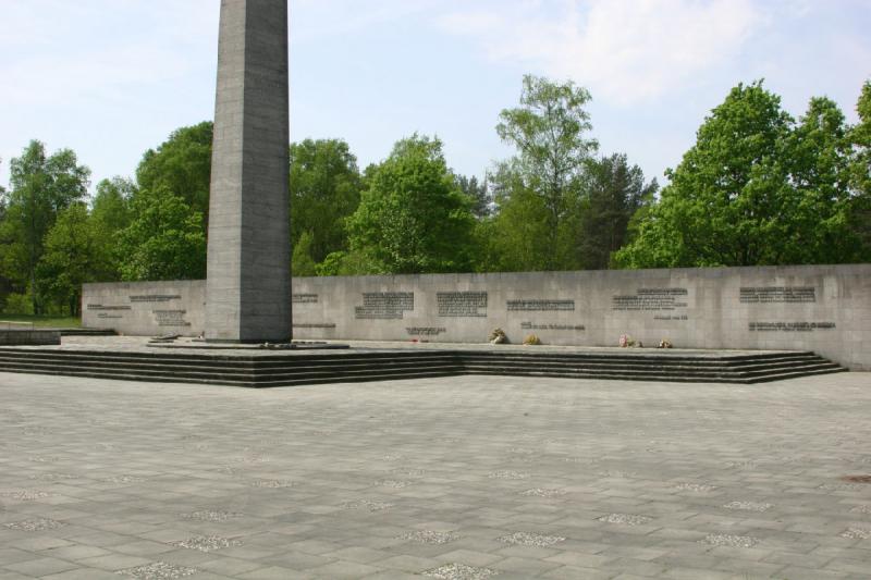 2008-05-13 12:21:32 ** Bergen-Belsen, Concentration Camp, Germany ** Obelisk and memorial wall.