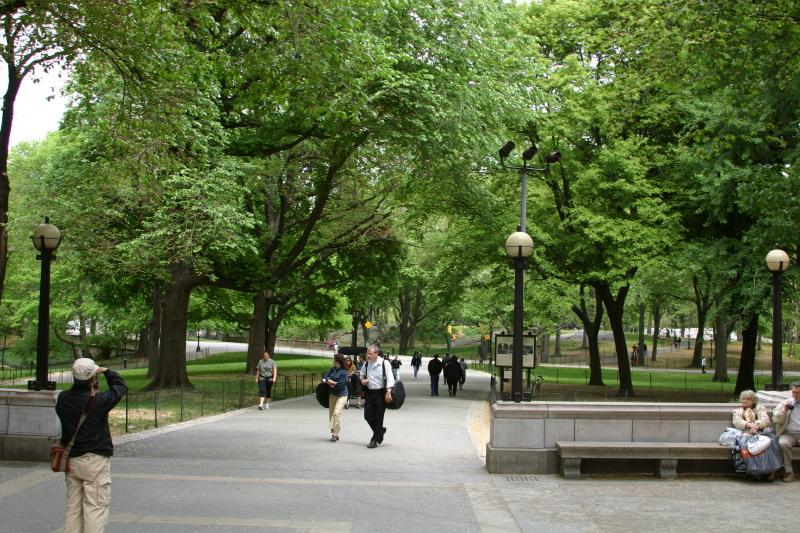 2006-05-08 13:42:12 ** New York ** Blick in den Central Park von Süden.