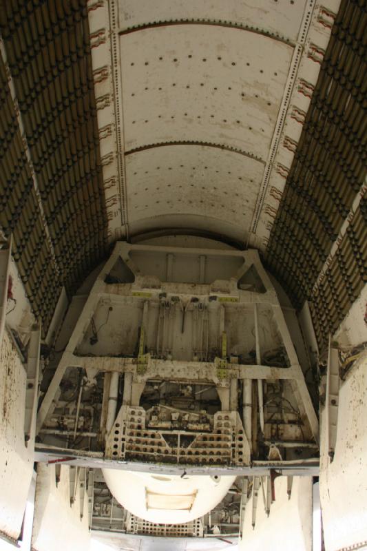 2007-04-01 14:24:30 ** Air Force, Hill AFB, Utah ** Bomb bay of the B-1.