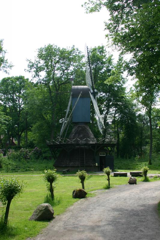 2008-05-22 14:27:30 ** Deutschland, Museumsdorf Cloppenburg ** Das letzte Foto, das ich mit meiner alten Digitalkamera machen konnte ist von einer Windmühle.