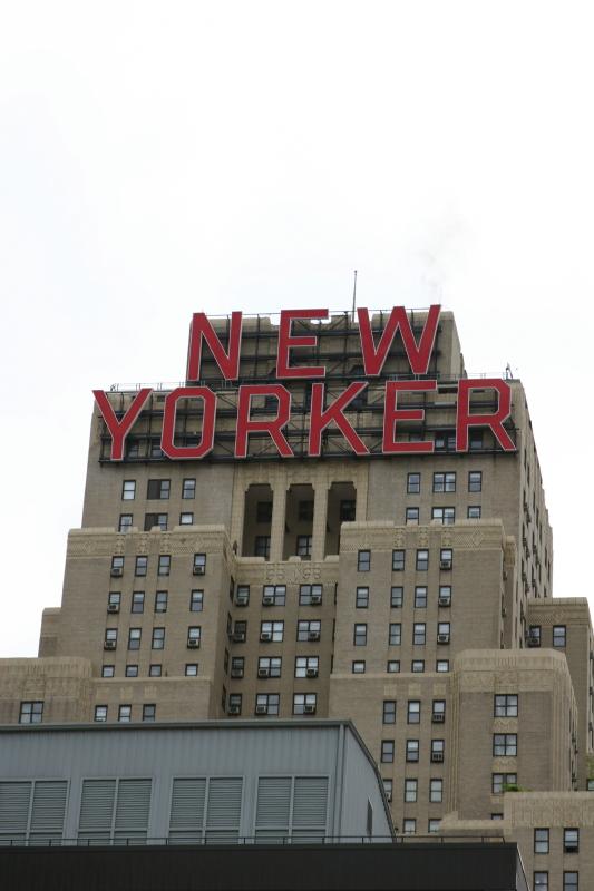 2006-05-06 11:48:50 ** New York ** Das New Yorker Hotel.