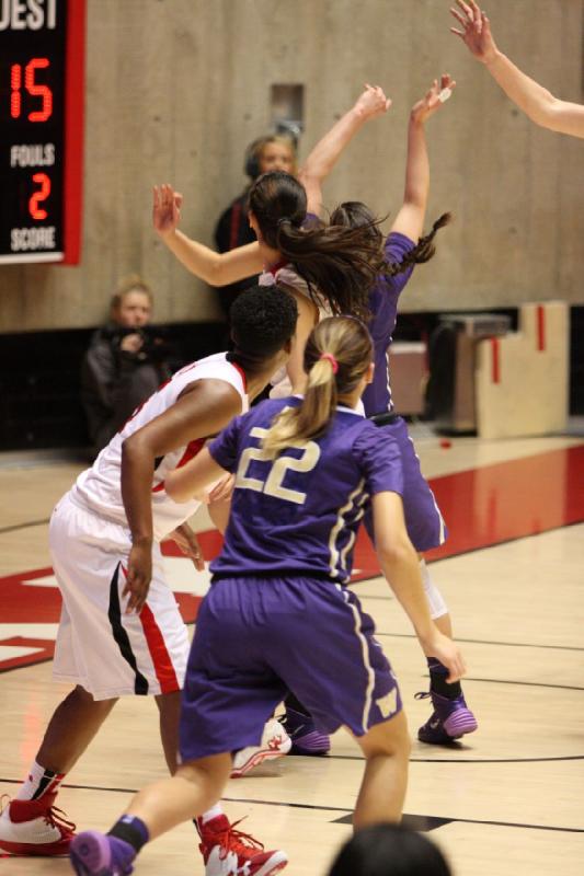2014-02-16 15:21:09 ** Basketball, Cheyenne Wilson, Damenbasketball, Malia Nawahine, Utah Utes, Washington ** 