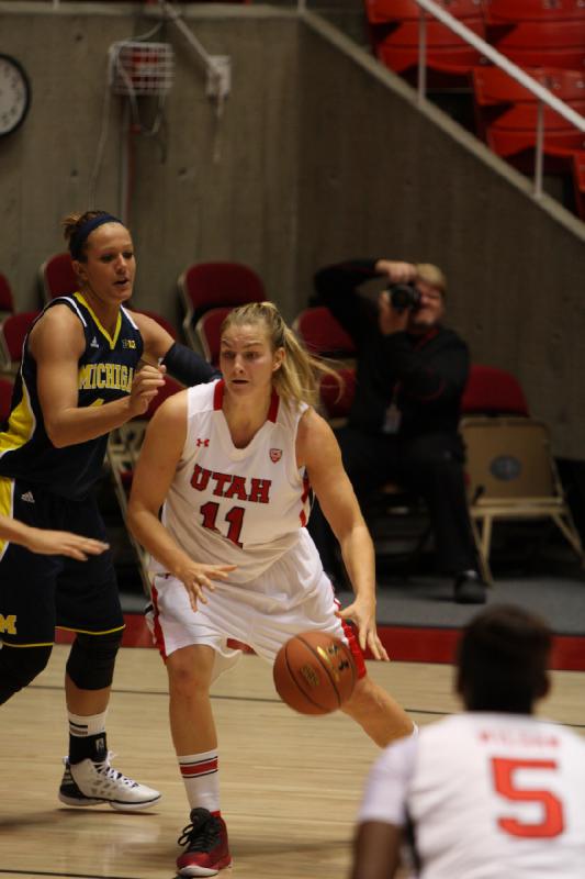 2012-11-16 17:37:19 ** Basketball, Cheyenne Wilson, Damenbasketball, Michigan, Taryn Wicijowski, Utah Utes ** 