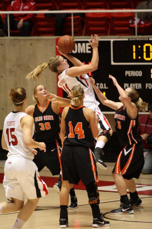 2011-12-06 19:36:55 ** Basketball, Idaho State, Michelle Plouffe, Taryn Wicijowski, Utah Utes, Women's Basketball ** 