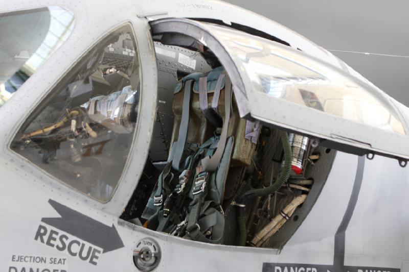 2011-03-26 15:26:39 ** Evergreen Aviation & Space Museum ** The opened cockpit of the Grumman OV-1D Mohawk.