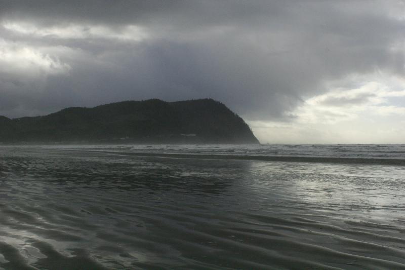 2006-01-28 15:22:18 ** Oregon, Seaside ** Looking towards the south in Seaside.