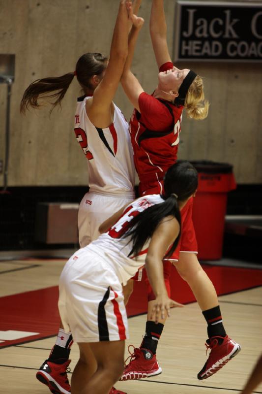 2013-11-15 17:59:55 ** Basketball, Damenbasketball, Devri Owens, Emily Potter, Nebraska, Utah Utes ** 