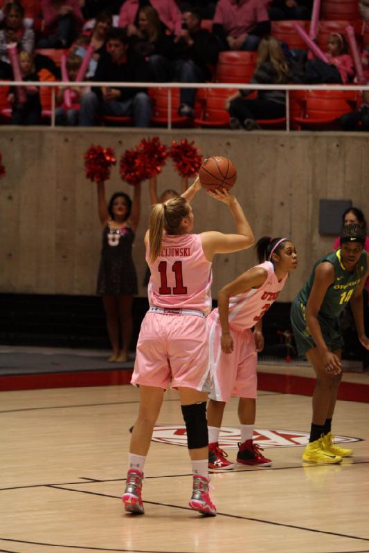 2013-02-08 19:12:10 ** Basketball, Iwalani Rodrigues, Oregon, Taryn Wicijowski, Utah Utes, Women's Basketball ** 