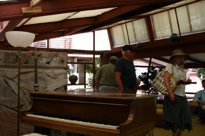 2007-04-14 14:42:36 ** Phoenix, Taliesin West ** Inside the living room. 2007-04-14 14:42:36 ** Phoenix, Taliesin West ** Inside the living room.